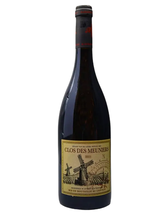 Le Clos des Meuniers du Château de Parnay révèle un Saumur-Champigny d’exception, élégant, raffiné et fidèle à son terroir historique.